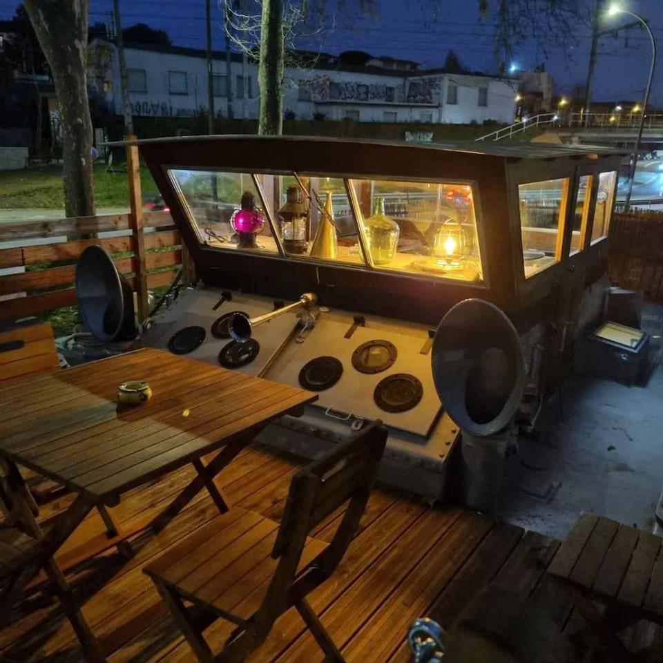 Peniche De Charme Avec Jacuzzi Sur Canal Du Midi Toulouse Exterior foto